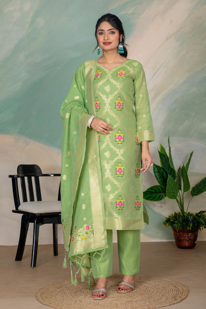 Green Silk Kurta Pant Set with Handwoven Dupatta