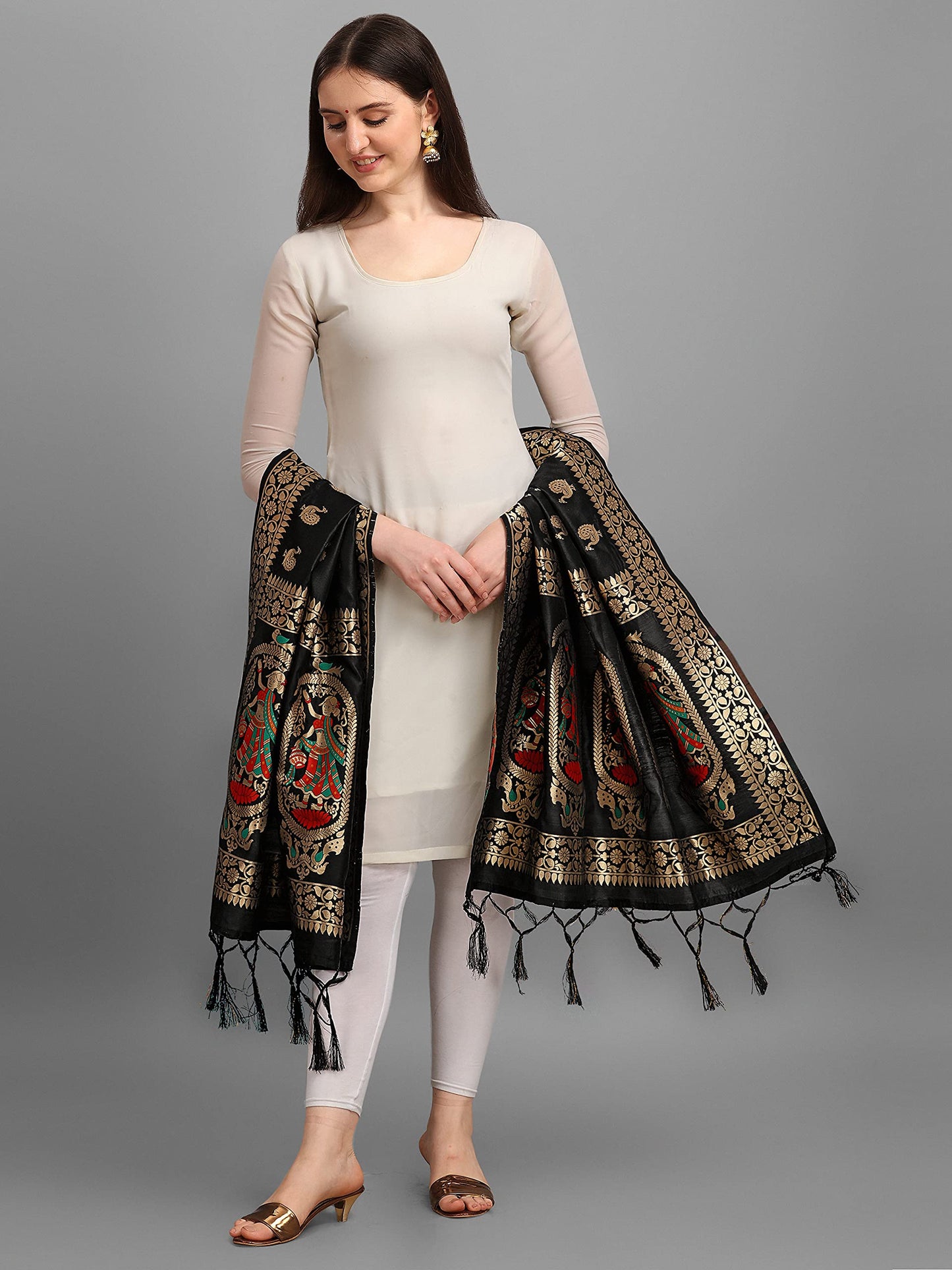Banarasi Silk Dupatta with Intricate Zari Motifs