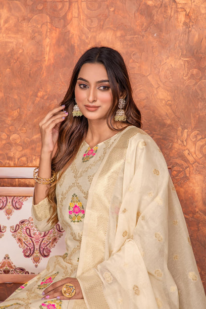 Cream Silk Kurta Pant Set with Handwoven Dupatta
