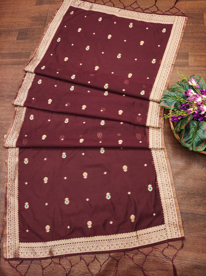 Maroon Jacquard Suit Set with Zari Detailing – Luxe Woven Elegance