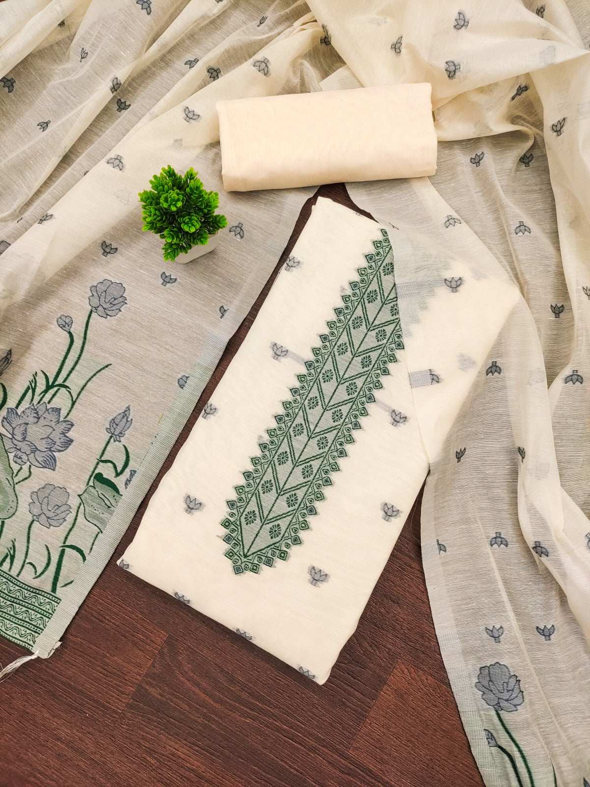Jacquard Woven Suit Set with Dupatta – Subtle Luxury, Everyday Grace