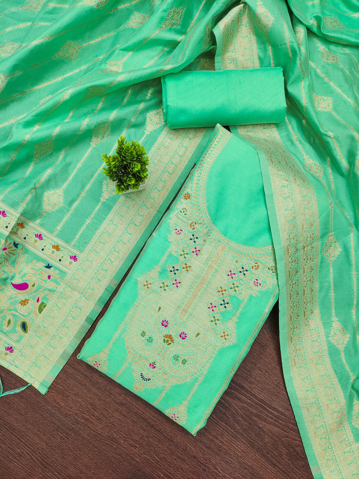 Elegant Banarasi Suit Set with Embroidered Neckline & Woven Dupatta