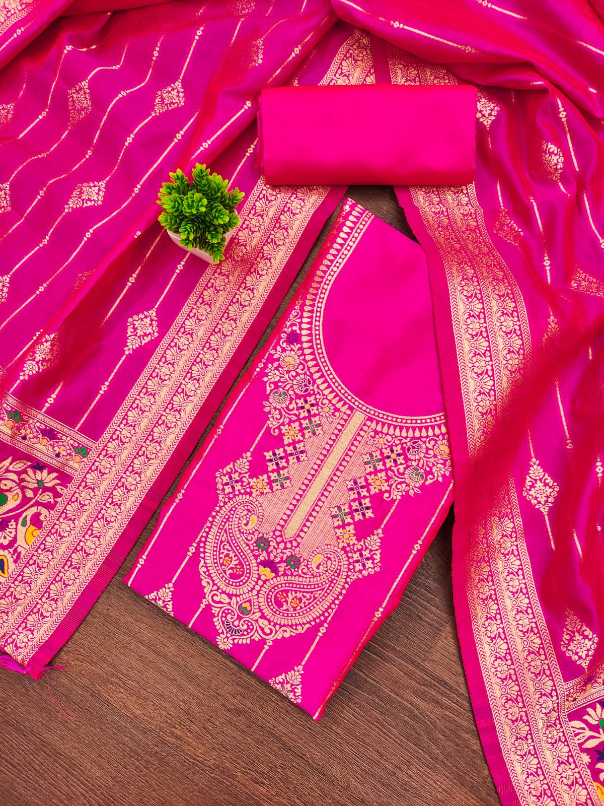 Elegant Banarasi Suit Set with Embroidered Neckline & Woven Dupatta
